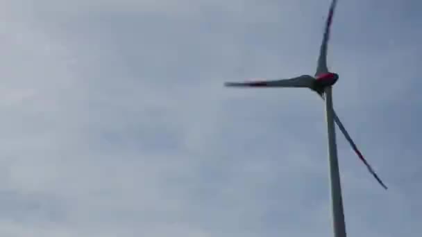シルエット回転する風力タービンです 高品質4K映像 — ストック動画