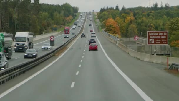 Długi Widok Niemieckiej Autostrady Autobahn Wysokiej Jakości Materiał — Wideo stockowe