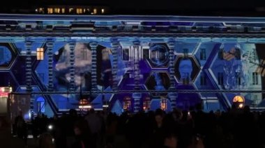 Kamu binasında video projeksiyon haritası. Yüksek kalite 4k görüntü