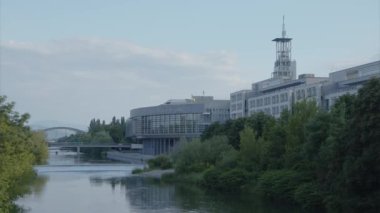 Aşağı Avusturya 'nın başkenti Sankt Poelten' deki hükümet bölgesi. Yüksek kalite 4k görüntü