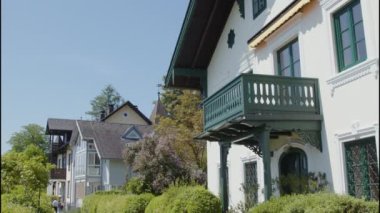 Salzkammergut 'taki geleneksel konaklar. Yüksek kalite 4k görüntü