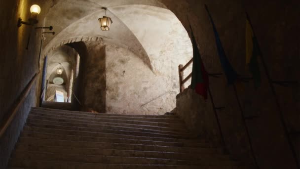 Lépcsőház Hohenwerfen Kastélyban Salzburgban Ausztriában Kiváló Minőségű Felvételek — Stock videók