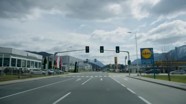 Avusturya Şehir Merkezinden Geçiyor Yüksek Kalite Görüntü — Stok video