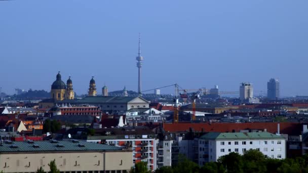 Müncheni Városkép Olimpiával Reggel Kiváló Minőségű Felvételek — Stock videók