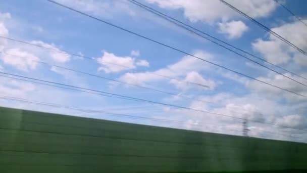 Wolken Treinen Die Snel Passeren Hoge Kwaliteit Beeldmateriaal — Stockvideo