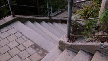 Avusturya, Salzburg 'daki tarihi açık merdiven. Yüksek kalite 4k görüntü