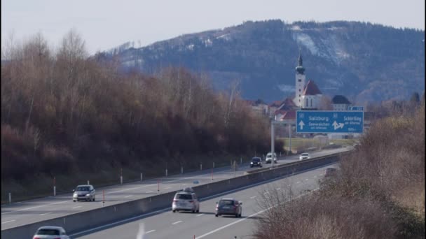 Traffico Autostradale Vicino Attersee Austria Filmati Alta Qualità — Video Stock