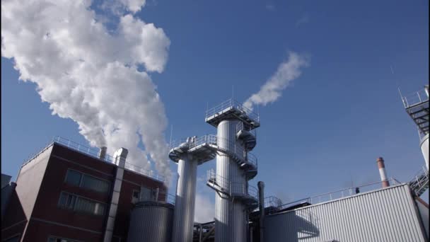 Průmyslová Zařízení Emisemi Komína Kouře Vysoce Kvalitní Záběry — Stock video