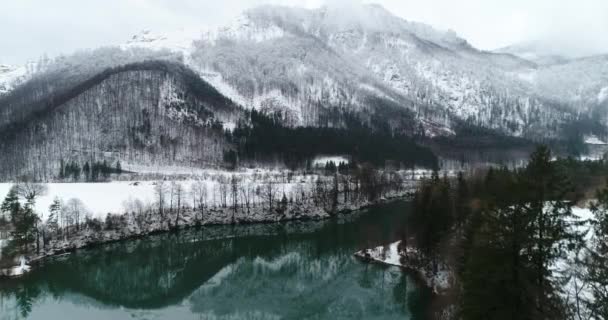 Presa Aérea Sobre Hidroeléctrica Río Steyr Alta Austria Invierno Imágenes — Vídeo de stock