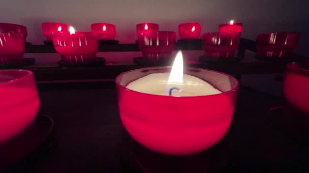 Вольові Свічки Церкві День Всіх Святих Високоякісні Кадри — стокове відео