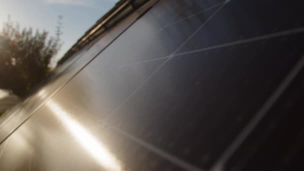 Фотоэлектрическая Система Панелями Солнечном Свете Высококачественные Кадры — стоковое видео