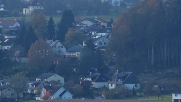 アッパー オーストリアの田舎の住宅との和解 高品質4K映像 — ストック動画