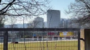 Linz 'de boş bir yüzme havuzu. Yüksek kalite 4k görüntü