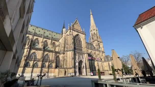 Katedrála Linz Mariendom Širokém Úhlu Pohledu Vysoce Kvalitní Záběry — Stock video