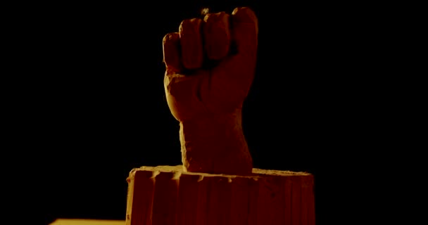 Wooden Carved Fisted Hand Rotating High Quality Footage — Stock Video