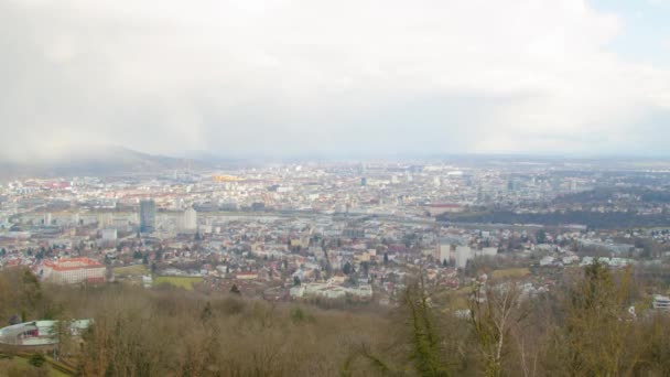 Město Linz Zoomuje Poestlingbergu Vysoce Kvalitní Záběry — Stock video