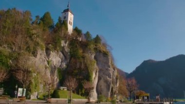 Yukarı Avusturya 'da Traunstein ile Traunkirchen Manastırı. Yüksek kalite 4k görüntü