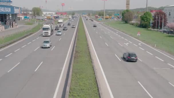 高速道路交通のタイムラプスA1オーストリア 高品質4K映像 — ストック動画