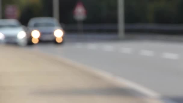 Autóforgalom Elmosódott Autópályán Kiváló Minőségű Fullhd Felvételek — Stock videók