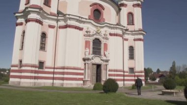 Stadl Paura Üçlemeci Kilisesi, Rokoko tarzında. Yüksek kaliteli FullHD görüntüler