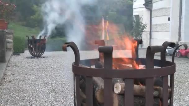 Coșuri Incendiu Artstetten Care Ard Aer Liber Imagini Fullhd Înaltă — Videoclip de stoc