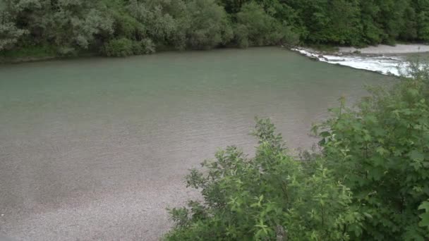 オーストリア北部の高山の川 高品質のフルHd映像 — ストック動画
