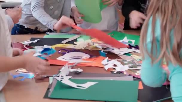 Учні Роблять Рукоділля Художньому Класі Високоякісні Кадри — стокове відео