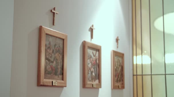 Massa Católica Casa Velhos Povos Imagens Alta Qualidade — Vídeo de Stock