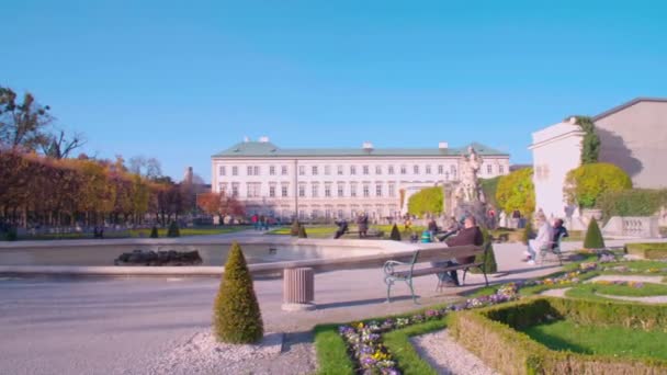Salzburg Mirabell Kert Kilátással Hohensalzburgra Domra Kiváló Minőségű Felvételek — Stock videók