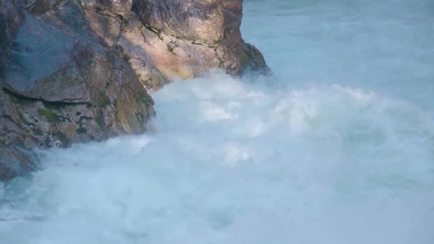 Wildwasser Der Steyr Bei Hinterstoder Hochwertiges Filmmaterial — Stockvideo