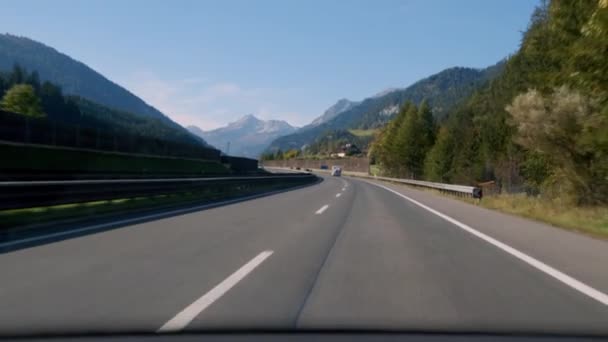 夏には高山高速道路を走行します 高品質4K映像 — ストック動画