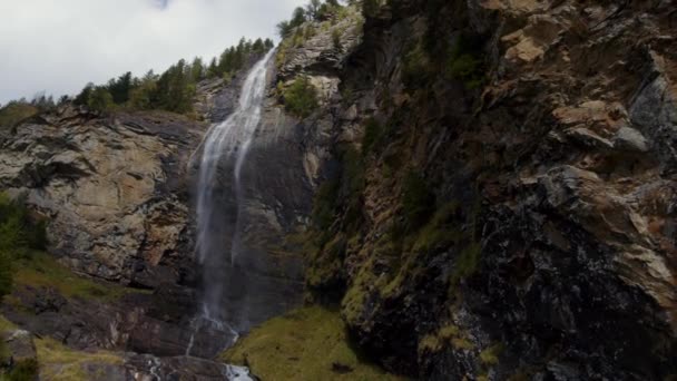Красивый Водопад Мальтататальной Австрии Высококачественные Кадры — стоковое видео
