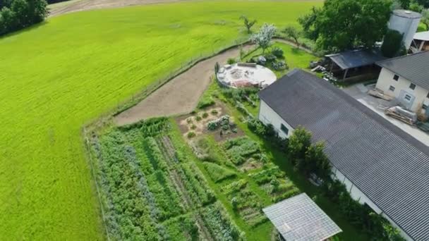 Drohnenaufnahmen Des Ländlichen Bauerngartens Hochwertiges Filmmaterial — Stockvideo