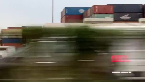 Körning Med Containrar Vid Terminalen Högkvalitativ Film — Stockvideo