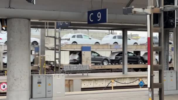 货车转运站的新车 高质量的4K镜头 — 图库视频影像