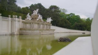 Avusturya, Viyana 'daki İmparatorluk Schoenbrunn Sarayı manzarası. Yüksek kalite 4k görüntü