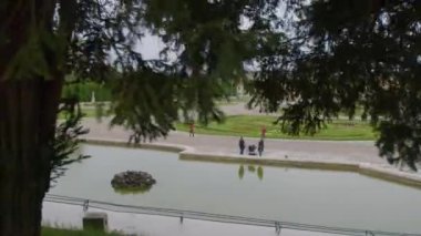 Avusturya, Viyana 'daki İmparatorluk Schoenbrunn Sarayı manzarası. Yüksek kalite 4k görüntü