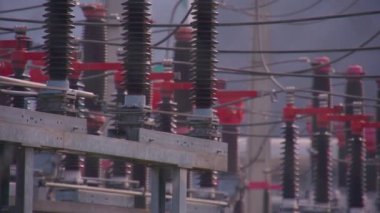 Transformatörler, alt istasyon ve güç şebekesi. Yüksek kalite 4k görüntü