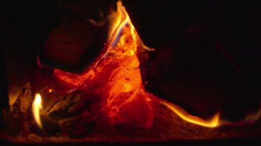 Közler ağır çekimde fırında. Yüksek kalite 4k görüntü