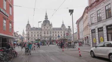 Hauptplatz Meydanı 'ndaki Graz Rathaus belediye binası.