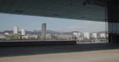 Lentos Sanat Müzesi 'nden Linz Urfahr' a bakın. Yüksek kalite 4k görüntü