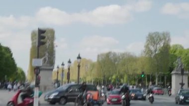 Obelisk Paris şehir merkezindeki Place de la Concorde 'da. Yüksek kalite 4k görüntü