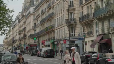 Paris, Fransa 'nın Montmartre bölgesinde. Yüksek kalite 4k görüntü