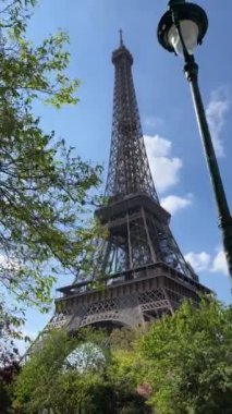 Paris, Fransa 'daki Eyfel Kulesi. Yüksek kalite 4k görüntü