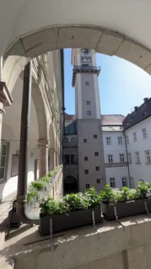 Landhaus Linz, Yukarı Avusturya hükümetinin iç mahkeme koltuğu. Yüksek kalite 4k görüntü