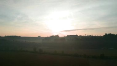 Sabah sisli kırsal arazinin havası. Yüksek kalite 4k görüntü