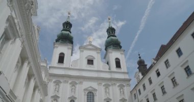 Viyana 'daki eski üniversite meydanı. Yüksek kalite 4k görüntü