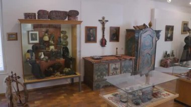 Yukarı Avusturya Innviertel müzesinde geleneksel popüler sanat eserleri. Yüksek kalite 4k görüntü