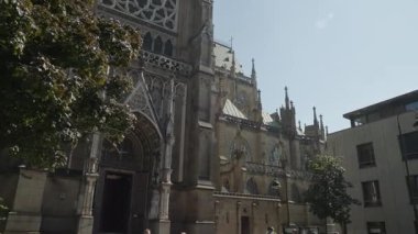 Linz Mariendom Leydi Mary katedralinin dış yüzeyi. Yüksek kalite 4k görüntü