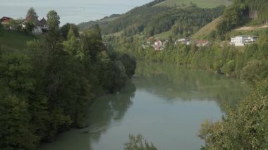 Yukarı Avusturya 'da Enns Nehri. Yüksek kalite 4k görüntü